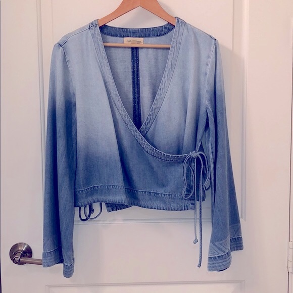 Cloth and stone Chambray Boho wrap top - Picture 3 of 6